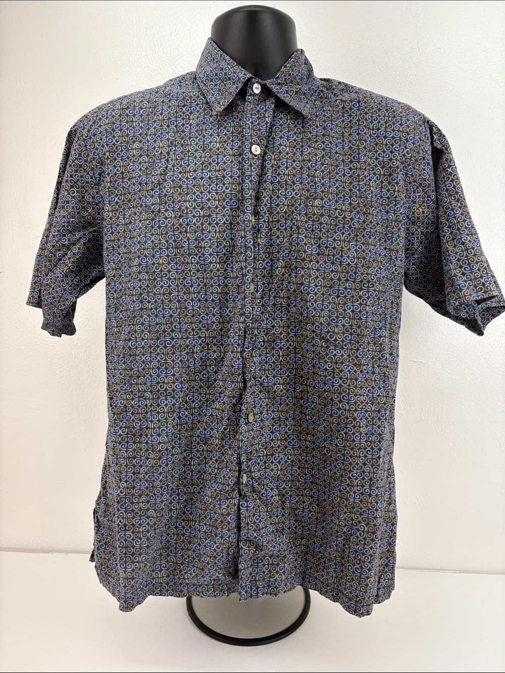 Tori Richard Shirt Mens Small Button Down‎